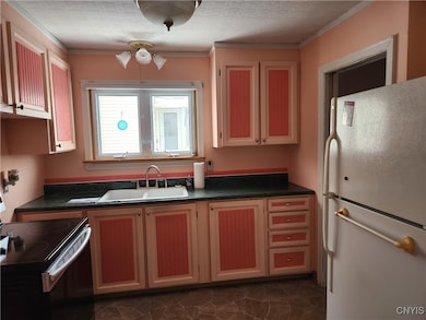 516 Cleveland Ave, Oneida, NY 13421 - photo 7