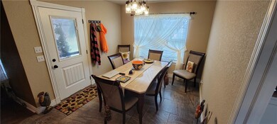 983 Red Oak St, Elkins, AR 72727 - photo 7