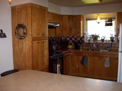 527 Salnave Rd, Cheney, WA 99004 - photo 3