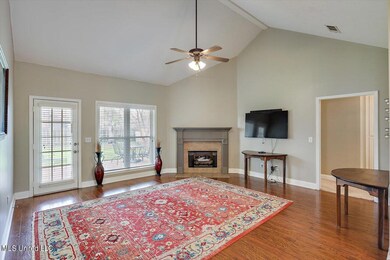 05-129 Middlefield Dr