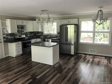 318 Spring St SW, Concord, NC 28025 - photo 4