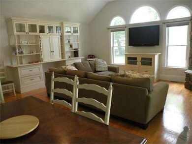 39 Lawrence St, Danvers, MA 01923 - photo 4