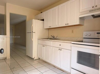 1900 W 54th St unit 320, Hialeah, FL 33012 - photo 7