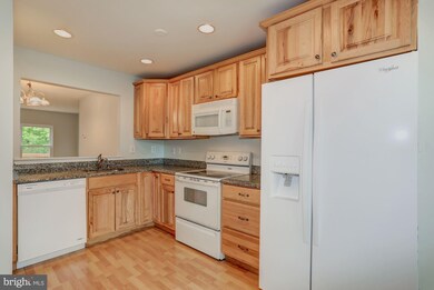 13916 Gunners Place, Centreville, VA 20121 - photo 3