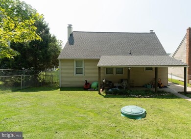 1813 Arbutus Ave, Halethorpe, MD 21227 - photo 5