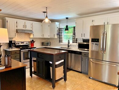 6 Fernwood Dr, Rutland, MA 01543 - photo 4