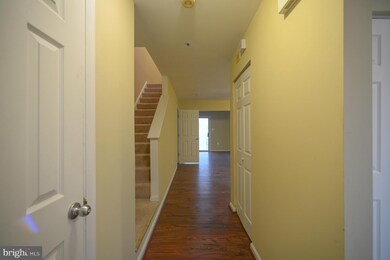 1319 Dillon Ct, Capitol Heights, MD 20743 - photo 2