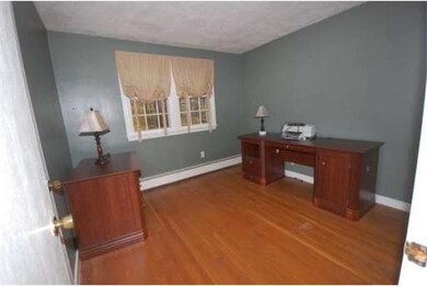 133 Longhill Rd, Franklin, MA 02038 - photo 3