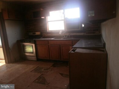 12305 Three House Place, Hughesville, MD 20637 - photo 4