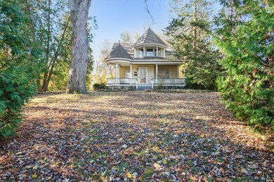 03-921-Maple-St-Albion-MI-49224-WindowSt