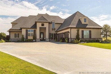 Beautifully landscaped, corner lot, precise detail
