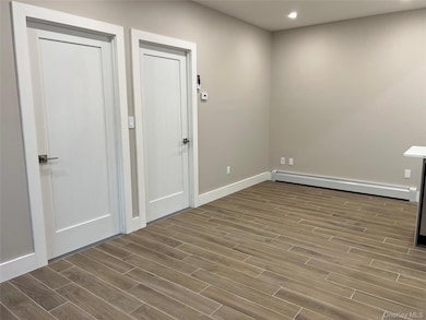 89-21 69th Rd unit 2R, Flushing, NY 11375 - photo 3