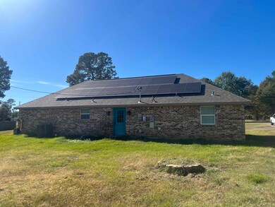 111 Heritage Rd, Marshall, TX 75672 - photo 4