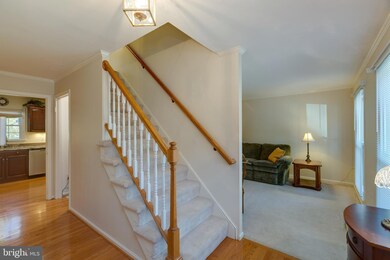 7940 Forest Path Way, Springfield, VA 22153 - photo 5