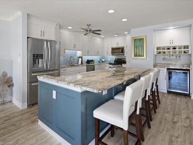 Large island , great for entertaining