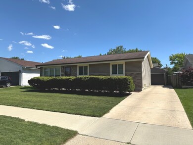 1277 Appletree Ln, Aurora, IL 60506 - photo 5