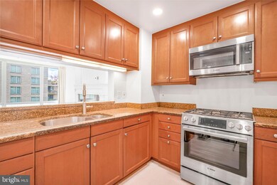 The Residences at The Ritz-Carlton unit 8E, Washington, DC 20037 - photo 4