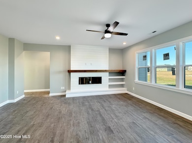 1061 Staysail Dr, Elizabeth City, NC 27909 - photo 5