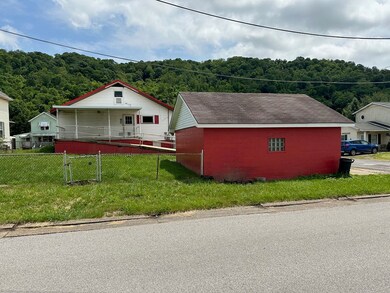 1221 Garfield St, McMechen, WV 26040 - photo 4
