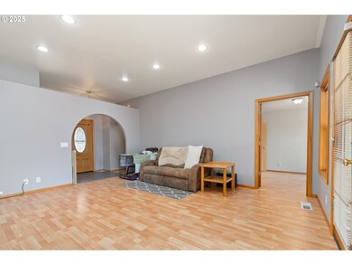 3883 Osage St, Springfield, OR 97478 - photo 6