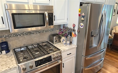 Gas stove