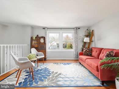 2457 Keele Dr, Herndon, VA 20171 - photo 4