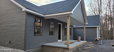 323 Cumberland Cove Rd, Monterey, TN 38574 - photo 3