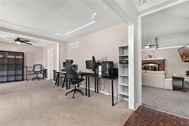 10226 Noland Rd, Lenexa, KS 66215 - photo 5