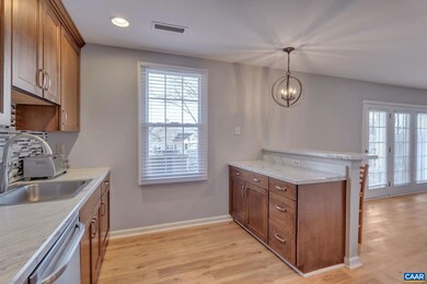 1311 Villa Way unit A, Charlottesville, VA 22903 - photo 5