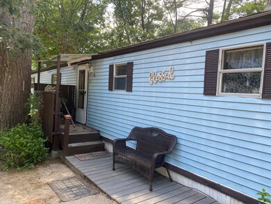 21 Edgewood Dr, Allenstown, NH 03275 - photo 2