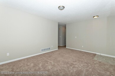 6114 Sommerset Rd, Lansing, MI 48911 - photo 4