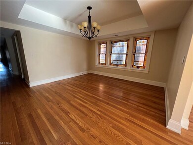 2673 Euclid Heights Blvd unit 4, Cleveland, OH 44106 - photo 6