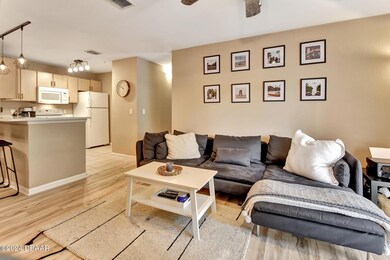 6-Living-Room-Area