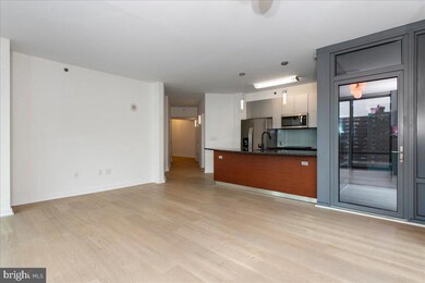 2101 00 Market St unit 2206, Philadelphia, PA 19103 - photo 4