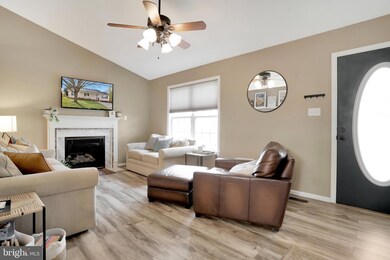 956 Seldon Dr, Strasburg, VA 22657 - photo 7