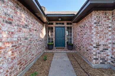 7509 Steward Ln, North Richland Hills, TX 76182 - photo 2