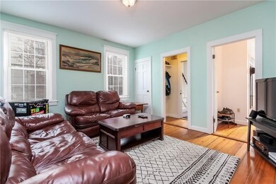 29 Poplar St unit 1, Newport, RI 02840 - photo 2