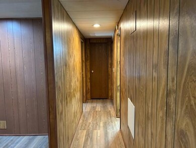 827 Quail Run, Cleburne, TX 76031 - photo 6