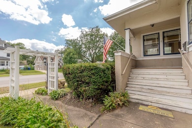 2006 W 3rd St, Waterloo, IA 50701 - photo 4