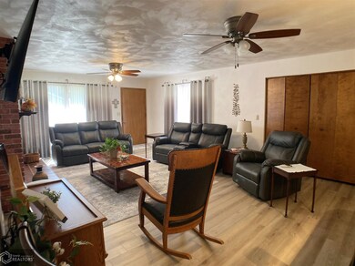 212 W 2nd St, Wayland, IA 52654 - photo 7