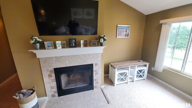 4589 N Thornhill Dr unit 2068, Peoria, IL 61615 - photo 6