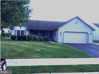 18 Rosemont Dr, Myerstown, PA 17067 - photo 2