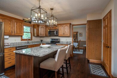 4410 Regency Place, Davenport, IA 52806 - photo 2