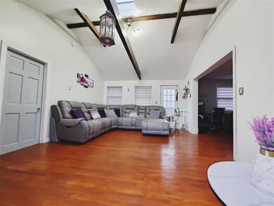 141 Hoyt St, Manchester, NH 03103 - photo 5