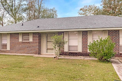 1435 Duchess Dr, Baton Rouge, LA 70815 - photo 2