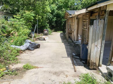 517 Nightingale Rd, Jacksonville, FL 32216 - photo 4