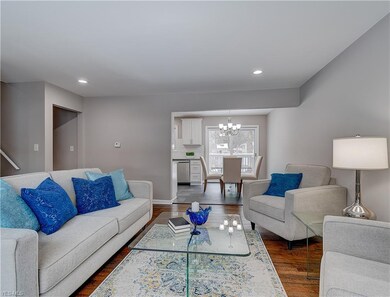 1060 Karen Dr, Akron, OH 44313 - photo 3