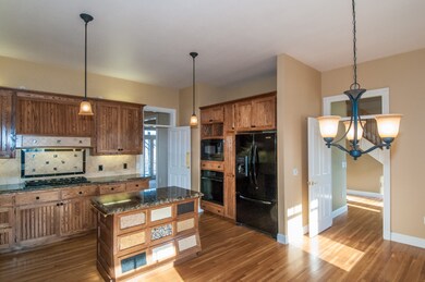 Luna Island Kitchen