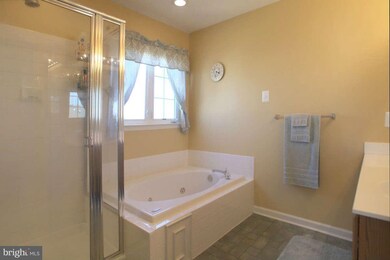 9741 Harvester Cir, Perry Hall, MD 21128 - photo 7