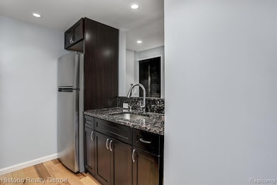 East Cooperative Lafayette unit 1604, Detroit, MI 48207 - photo 7